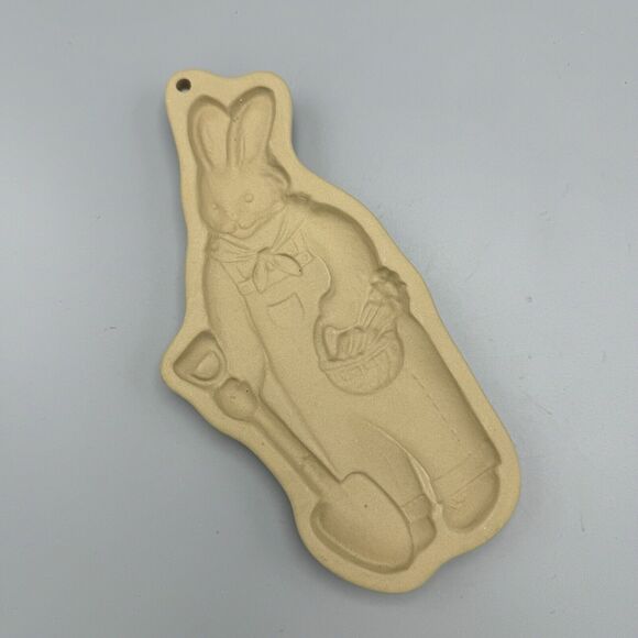 Vtg Brown Bag Cookie Art Mold Peter Rabbit Gardening Hill Design 1992 Easter - Picture 1 of 5